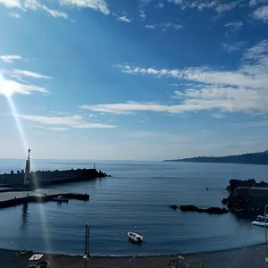 La Spiaggetta Di Stazzo Bed & Breakfast
